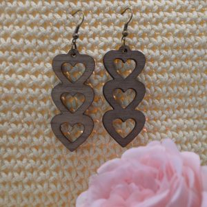 Pendientes colgantes oscuros