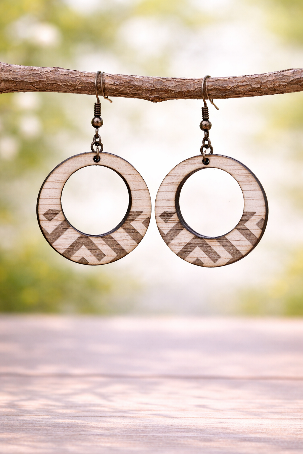 Pendientes de madera grabados con láser