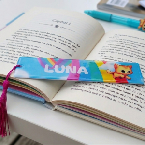 Marcapáginas personalizado infantil de metacrilato con resina