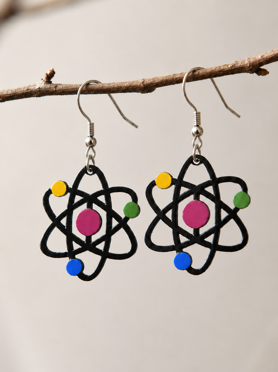 Pendientes de Madera Pintados a mano y bañados en resina - Imagen 27